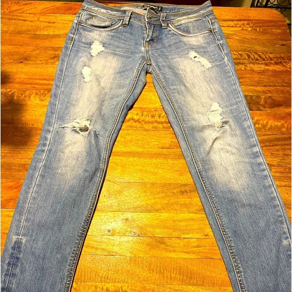 Doll house jeans size 5 excellent condition